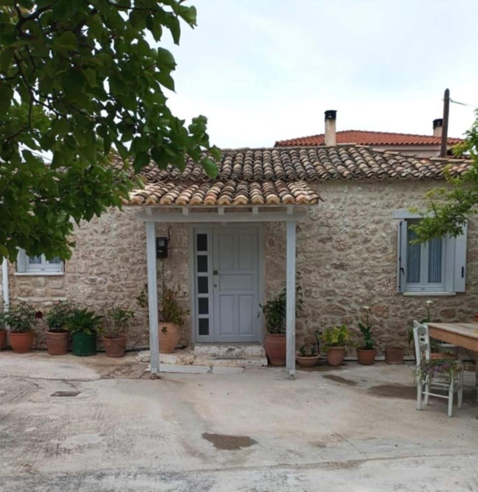 Aνεξάρτητη Παραδοσιακή Πέτρινη Κατοικία Corinth 外观 照片